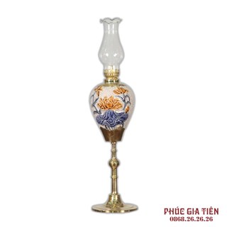 Đèn dầu thờ khắc nổi hoa sen chân đồng cao 37cm